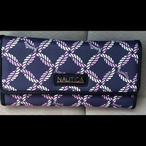 NWT... Nautica trifold wallet